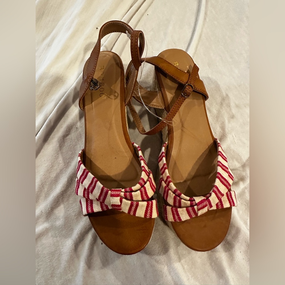 Summer wedge